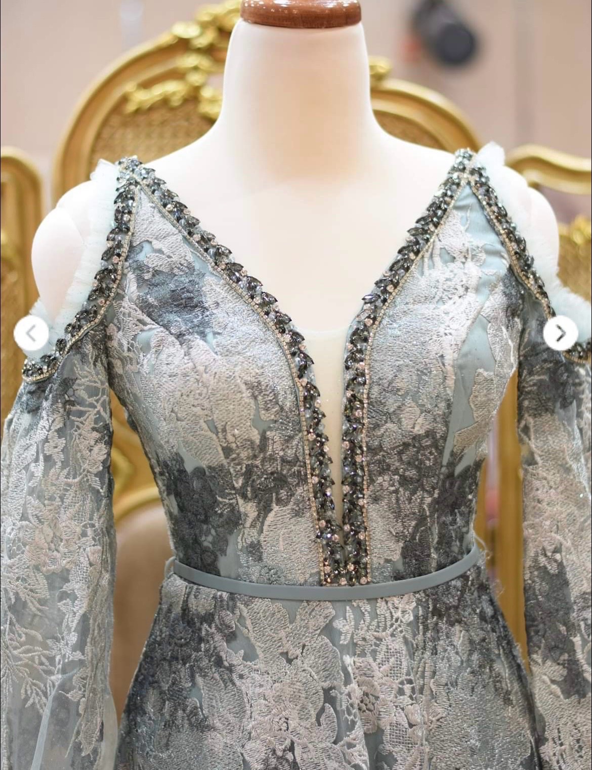 Robe soirée trés bon etat  malbousa 2 fois made turkiya tlabes hta 42