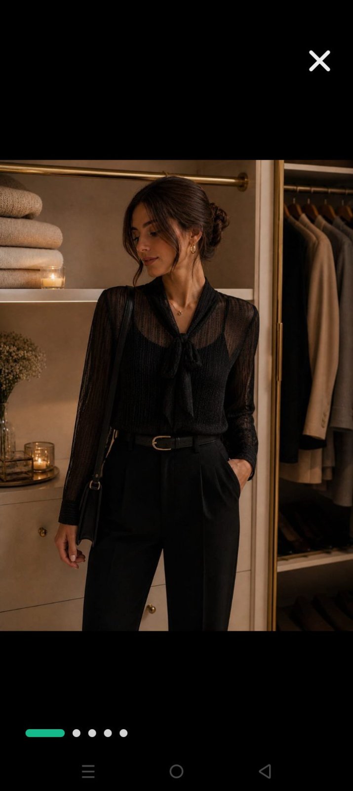 Belle chemise noire effet transparent, rayures et noeud au cou