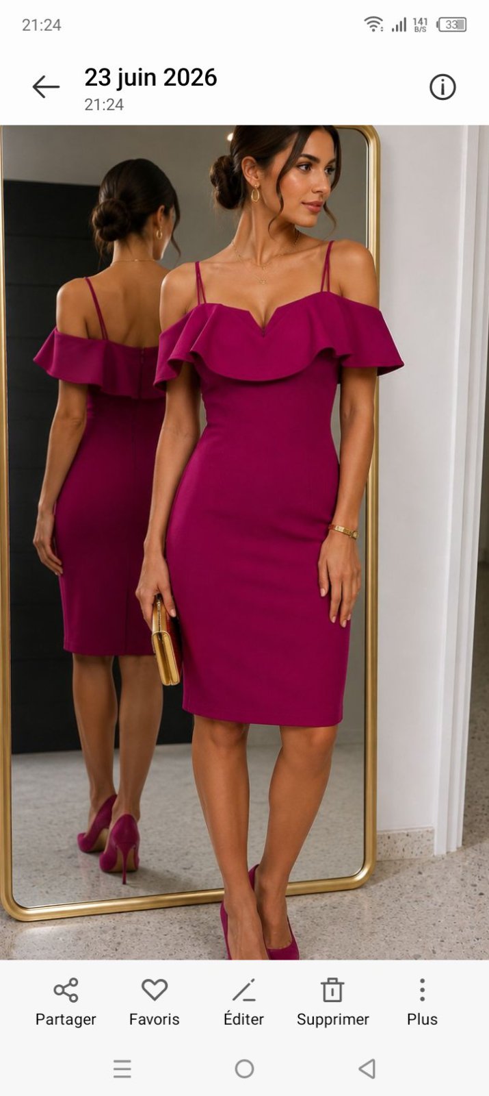 Robe Guess élégante et féminine de couleur framboise intense . Coupe ajustée,longueur sur genoux,épaules dénudées avec fines bretelles