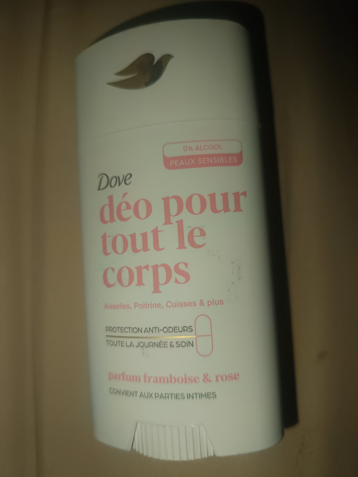 Déo de la marque dove pour tous les zone de corps
