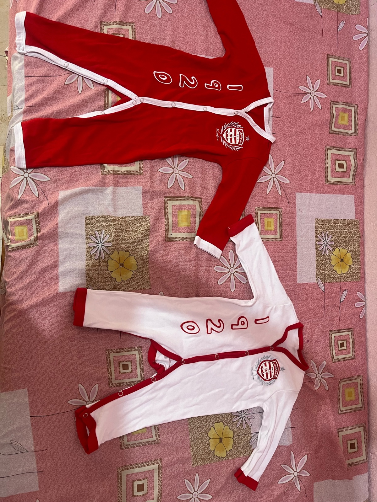 2 pyjamas enfant , club africains