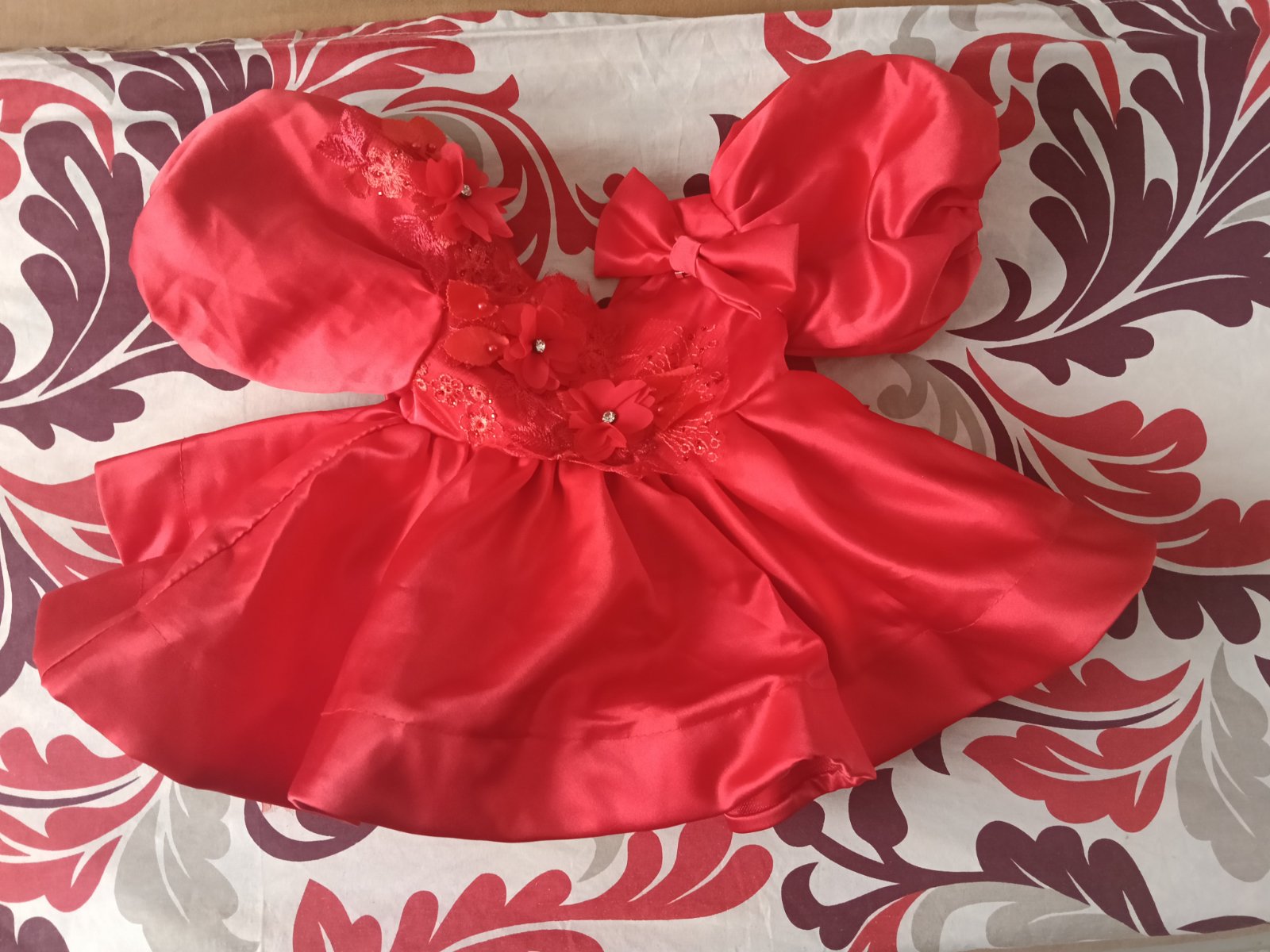 Robe bébé rouge