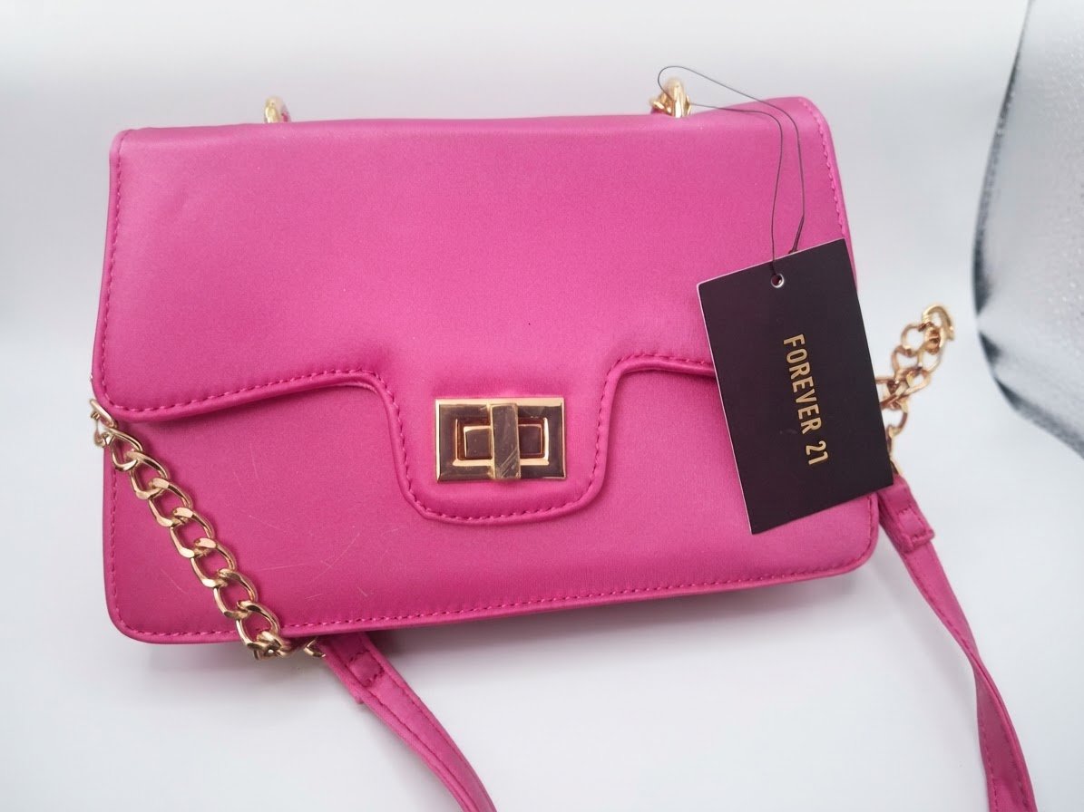 Tres jolie bandoulière fushia Forever 21