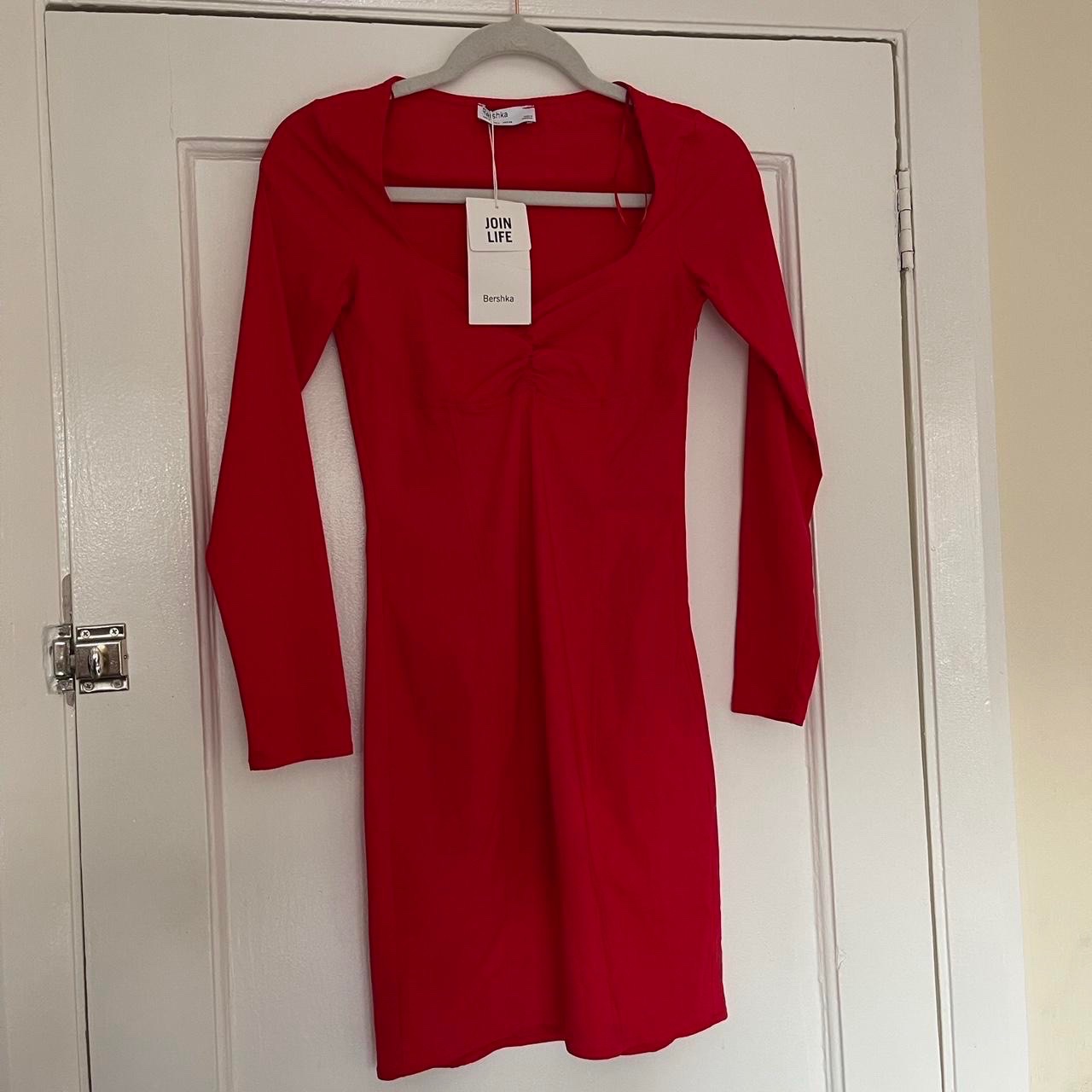 Robe bershka rouge parfaite pour le saint valentin ❤️
