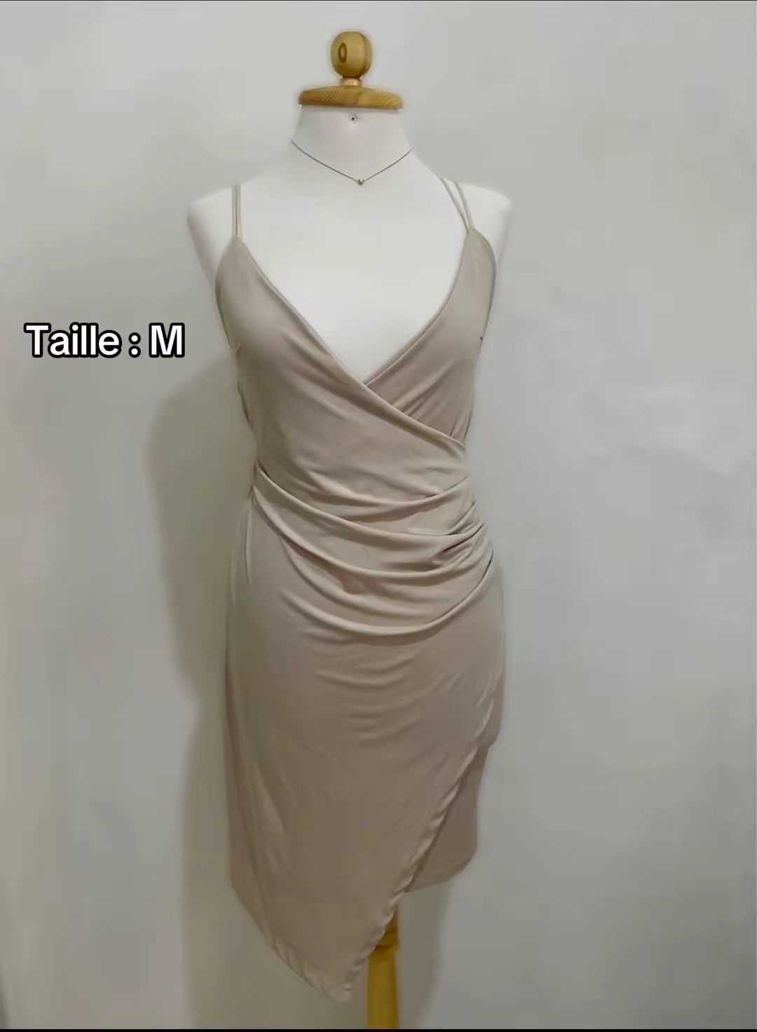 Beige robe 