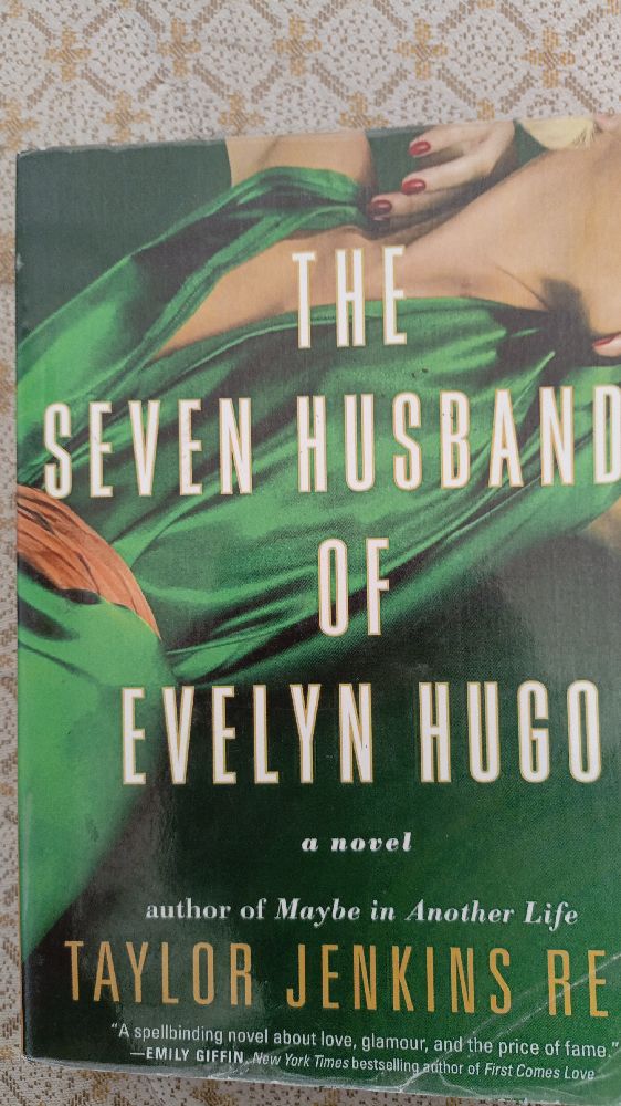 Livre: the seven husbands of evelyn hugo by Taylor Jenkins Reid