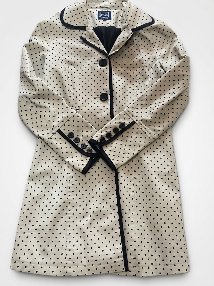 Trench coat polka dots