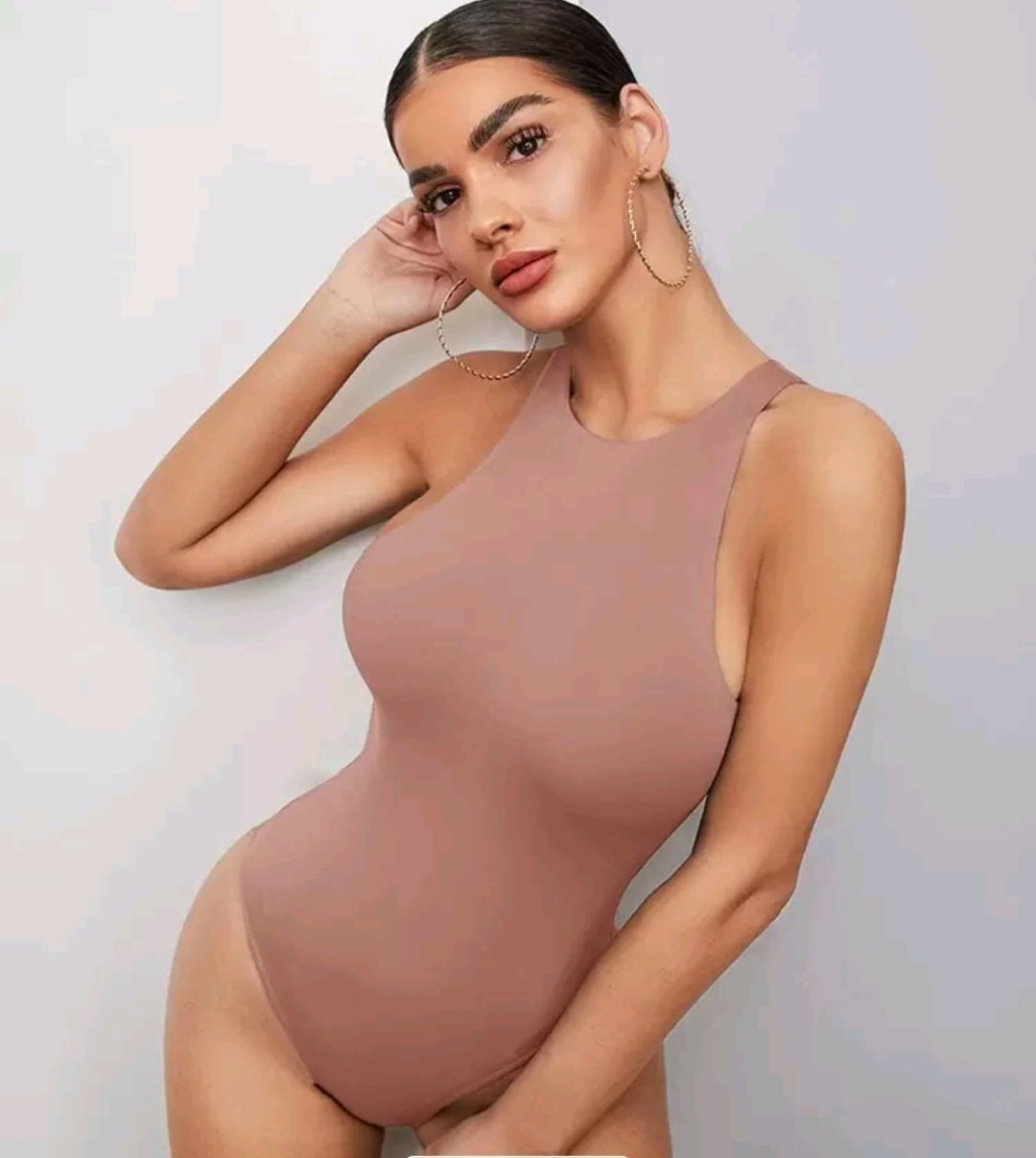 SHEIN BAE Body moulant sans manches