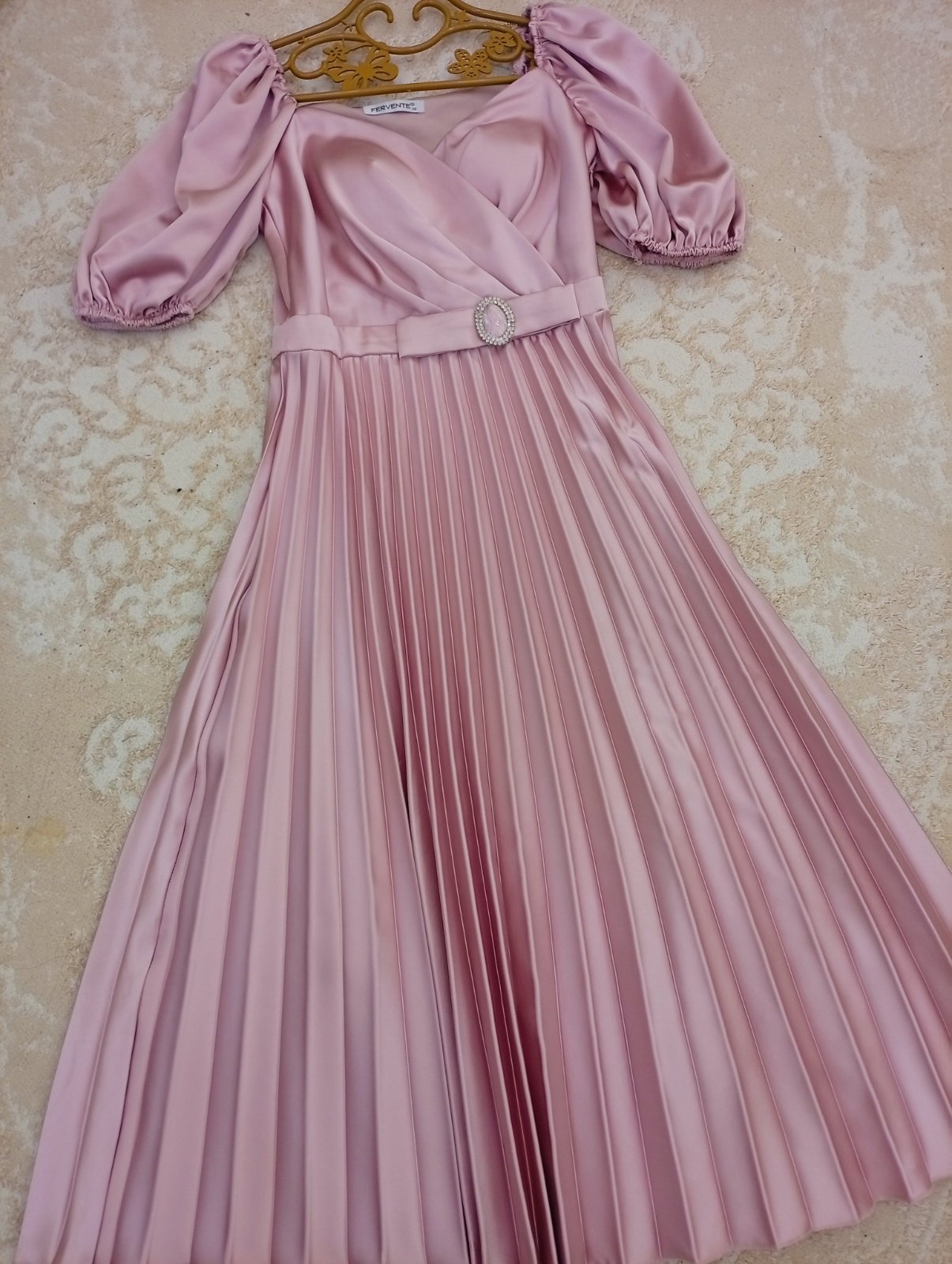 Robe soirée en satin 
