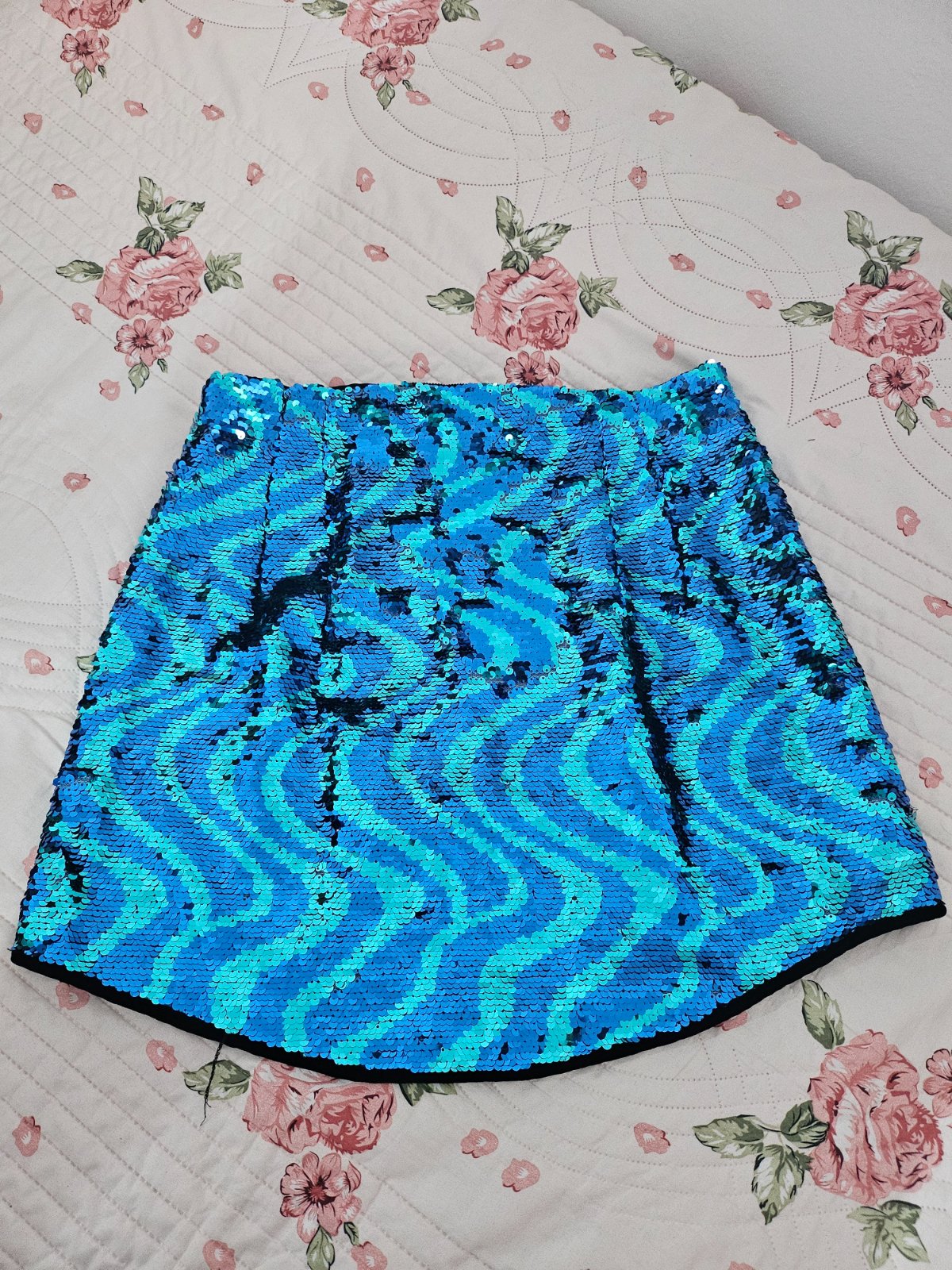  jupe bleu avec lentilles 