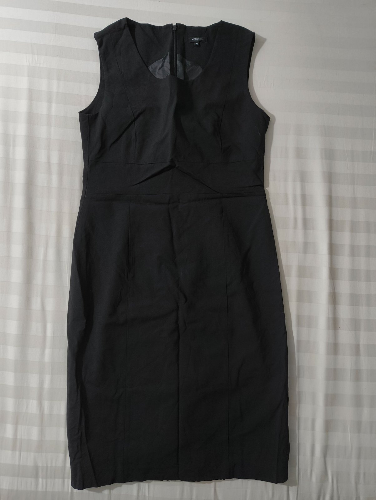 Robe Mini Noire JJB Benson