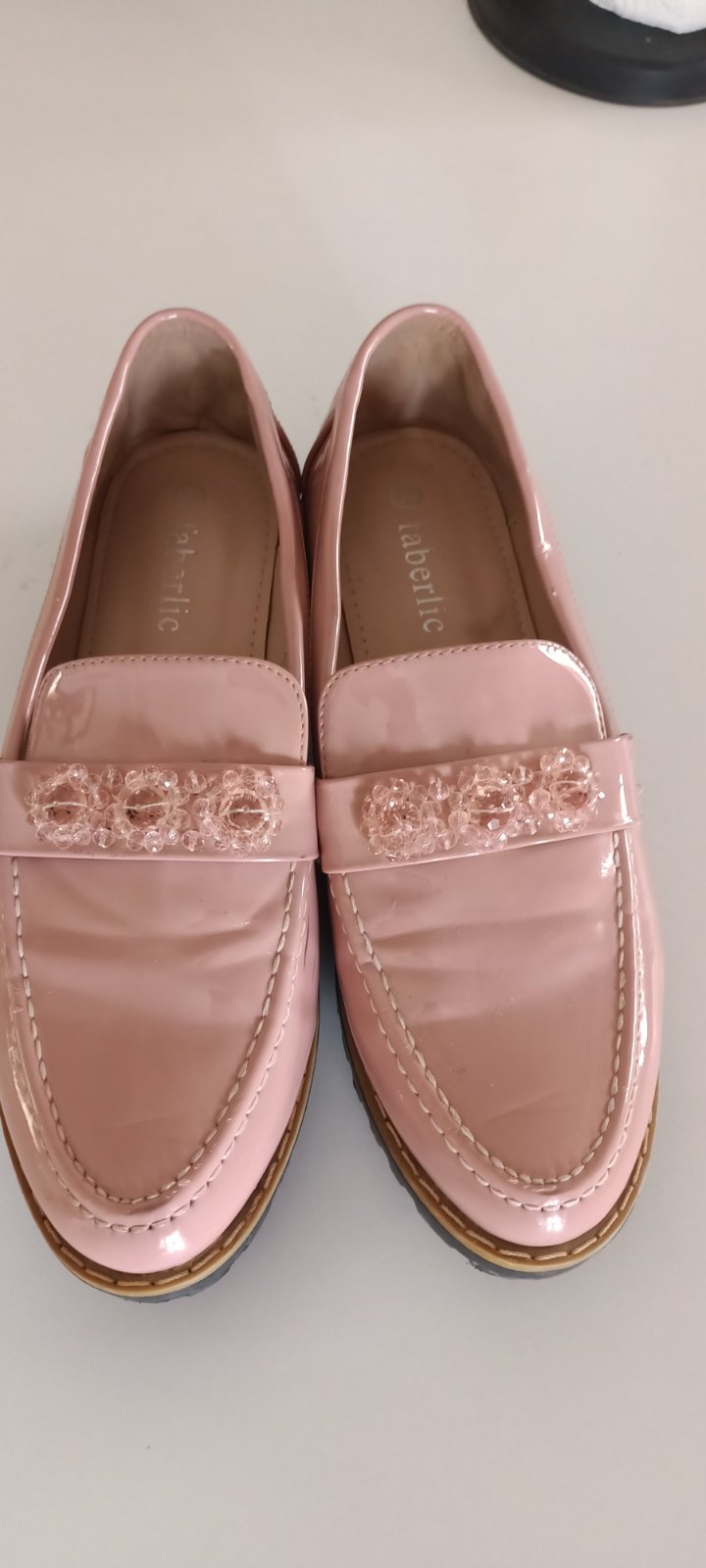 Chaussures printemps-automne pour femmes.