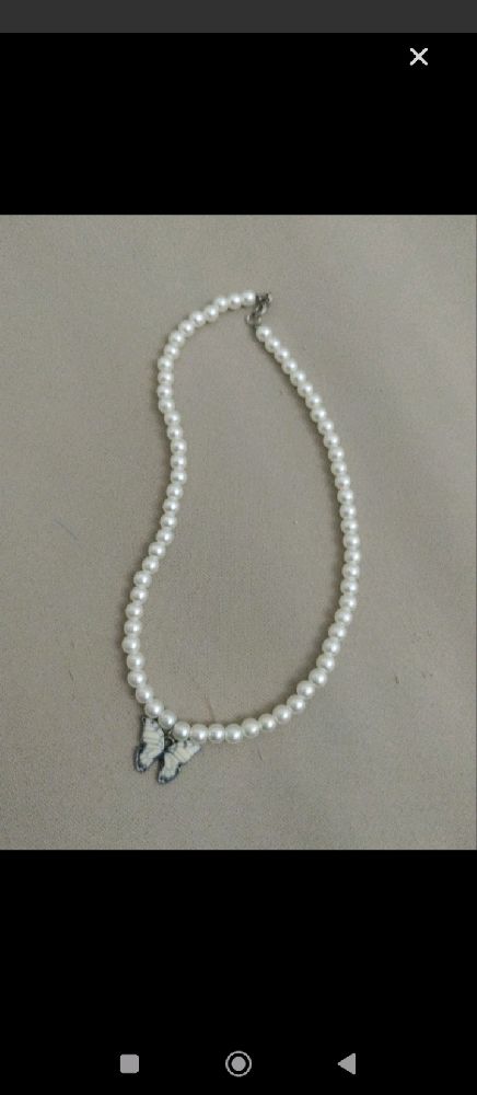 Collier papillon