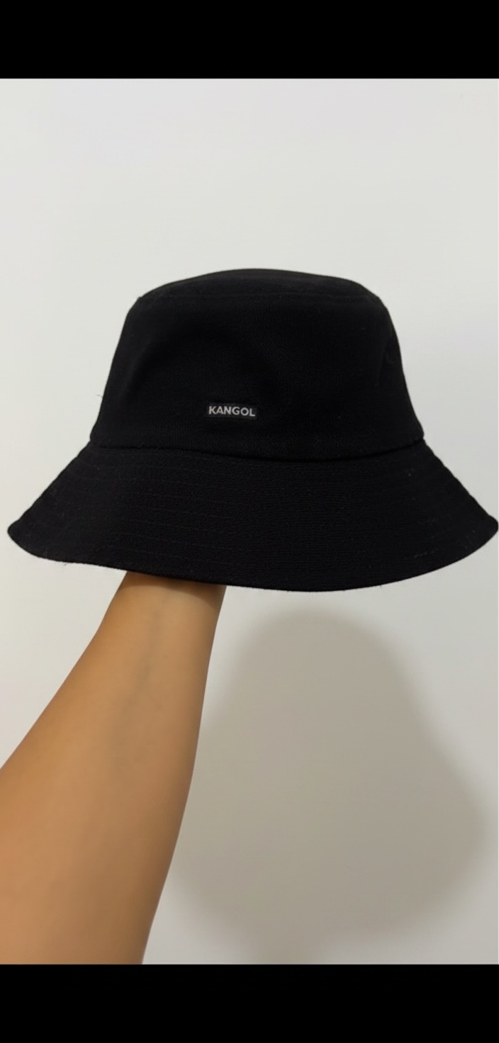 Chapeau Kangol noir