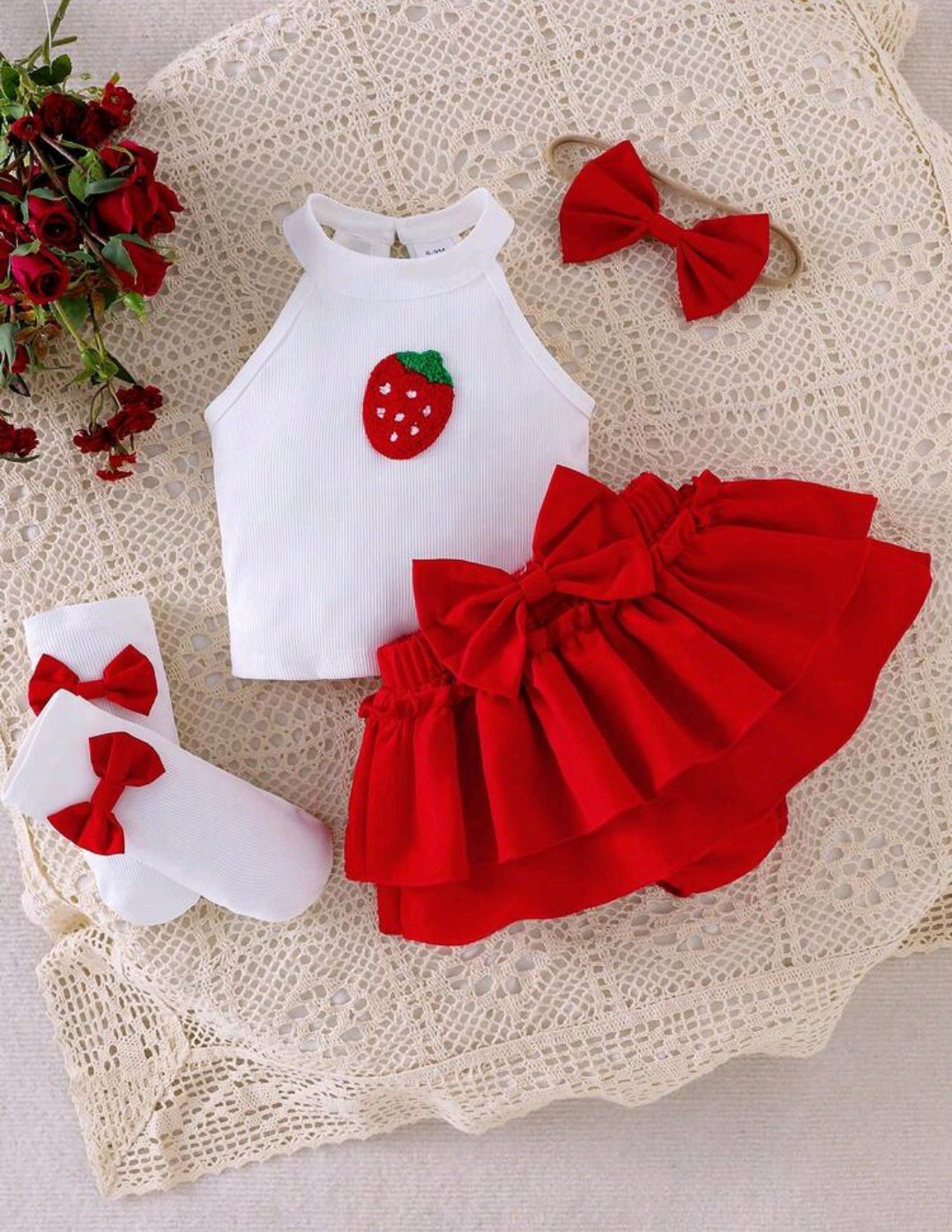 5 pièces baby girl strawberry🍓🍓