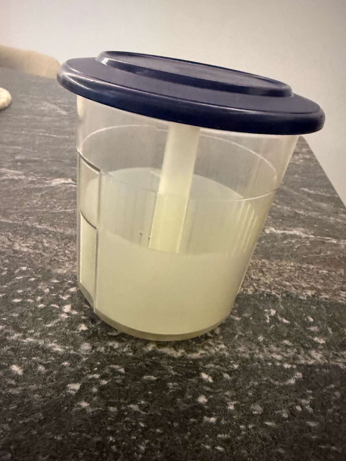 Boite a condiments tupperware