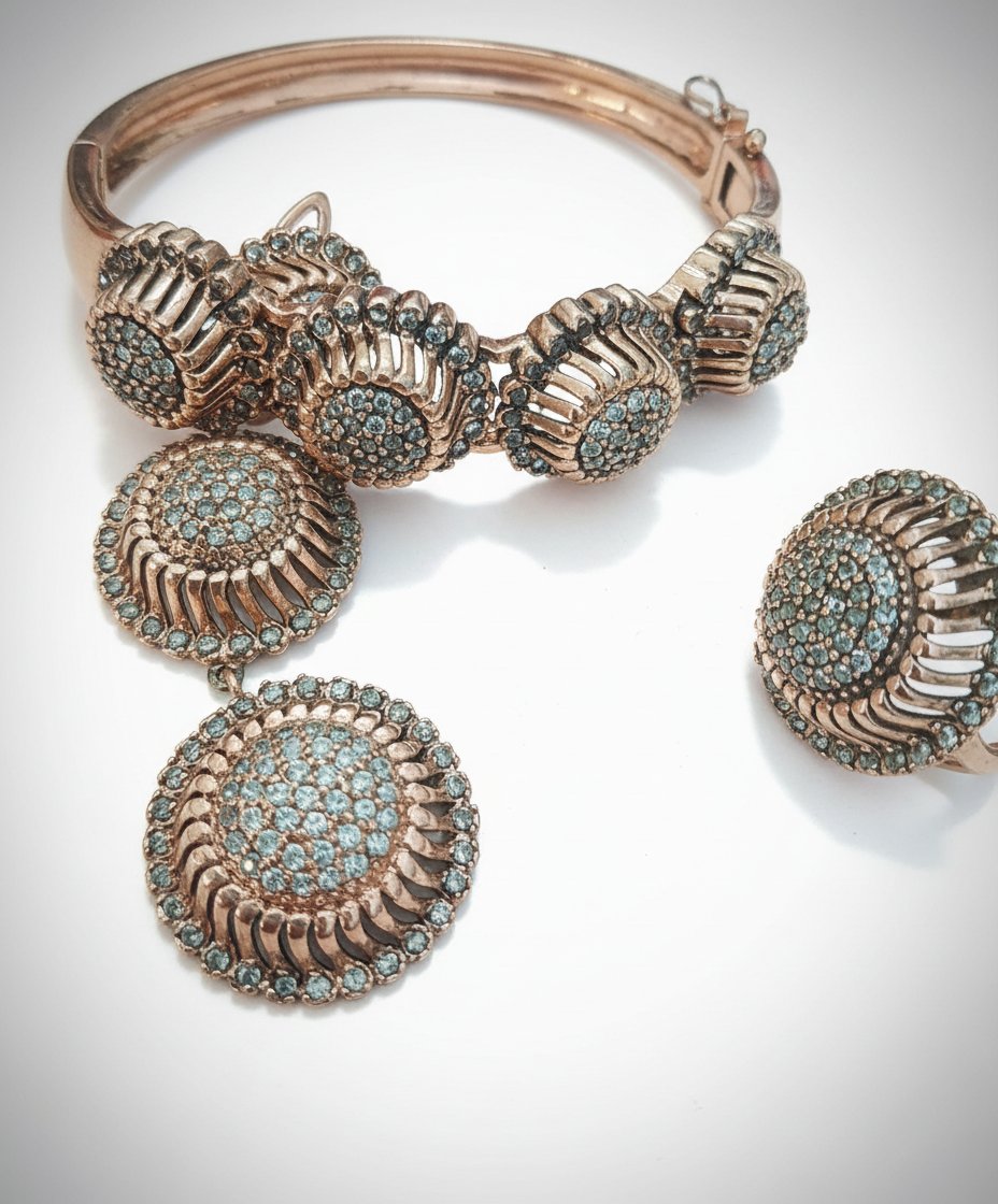 Parure faux bijoux 