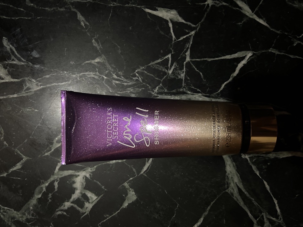 Love spell shimmer body lotion victoria secret 