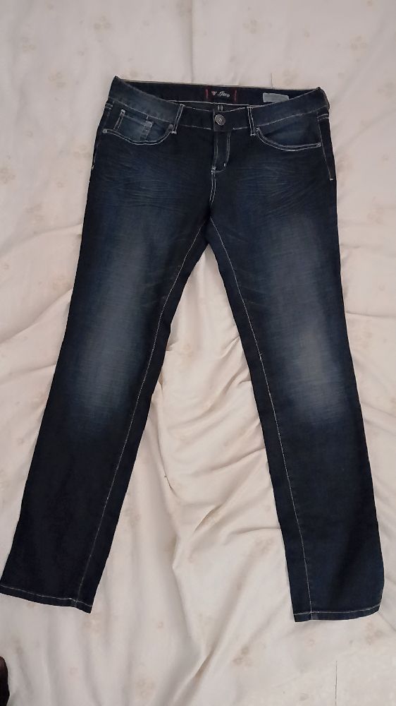 Pantalon geans guess neuf 