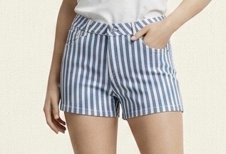 Short blanc et bleu
