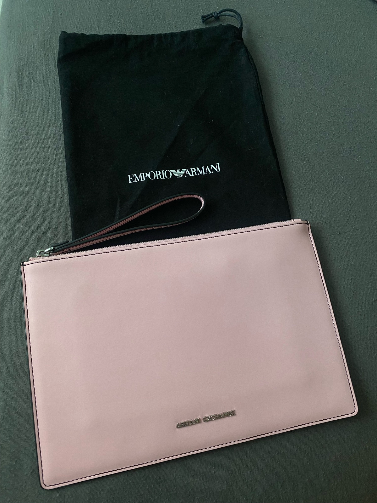 Pochette Armani Exchange rose poudré 💕