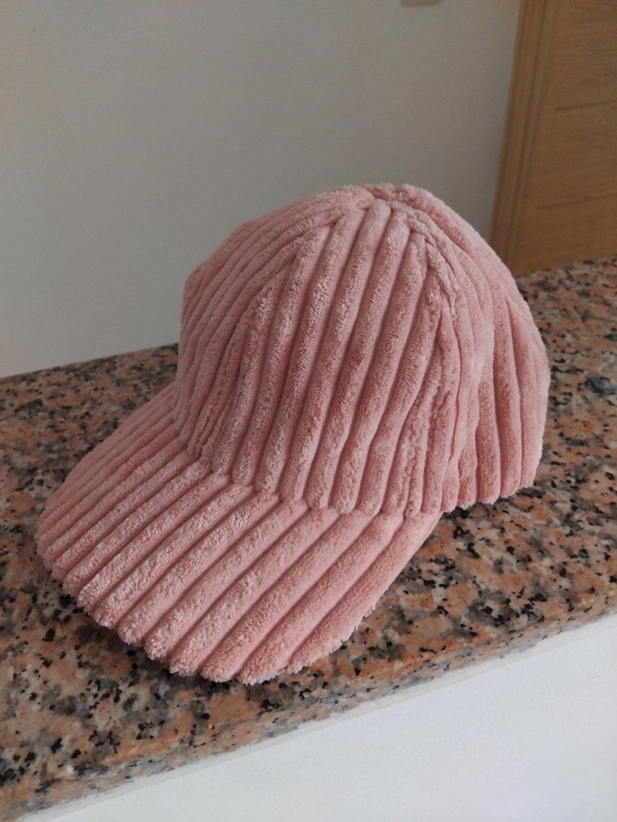Chapeau en velours côtelé