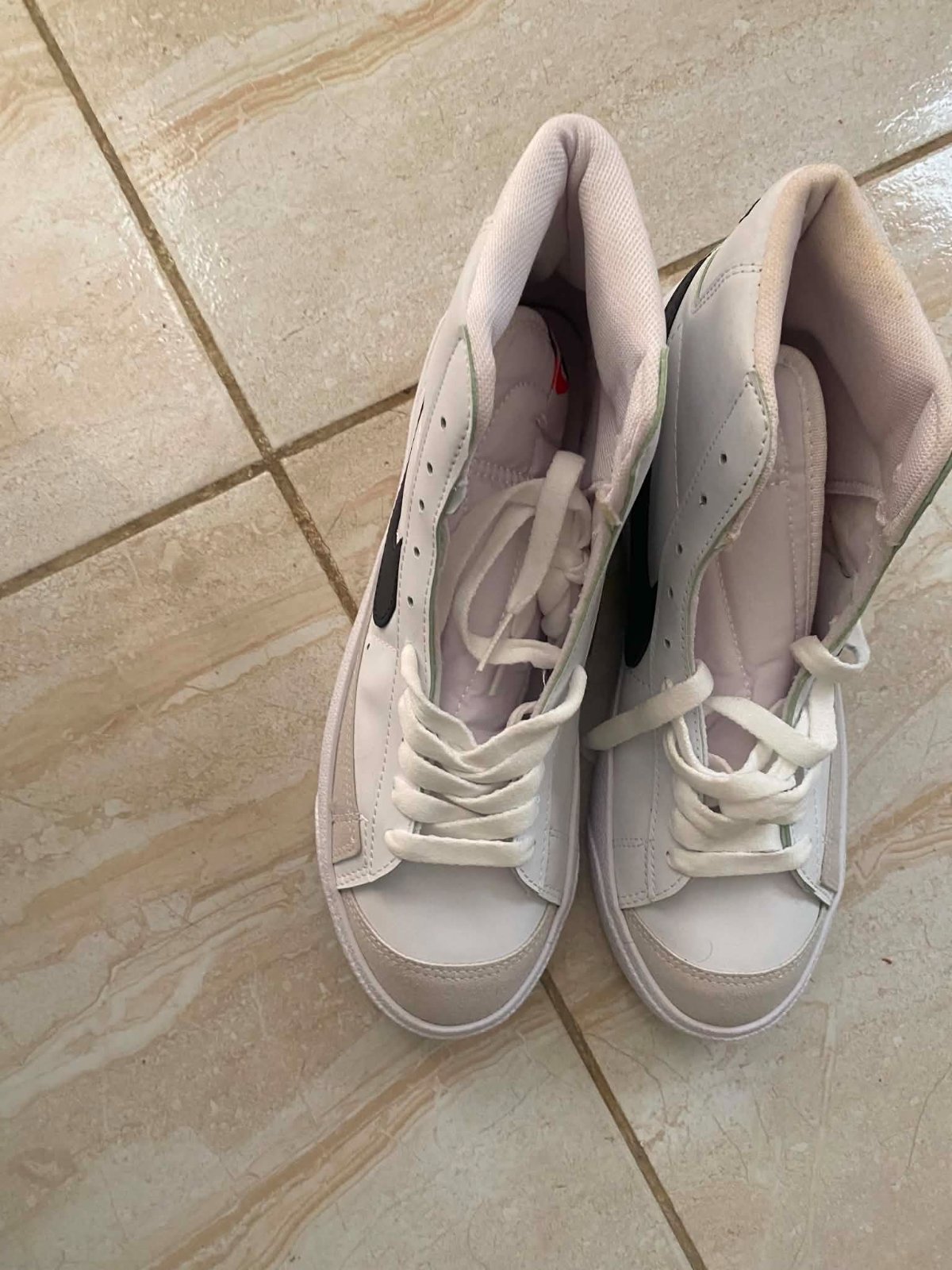 Nike blazer blanc