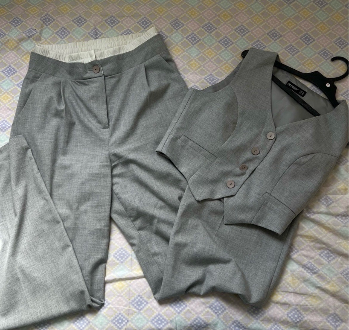 Set gris