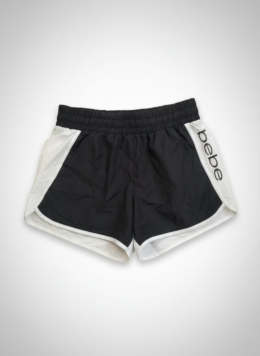 Short femme en excellent état 