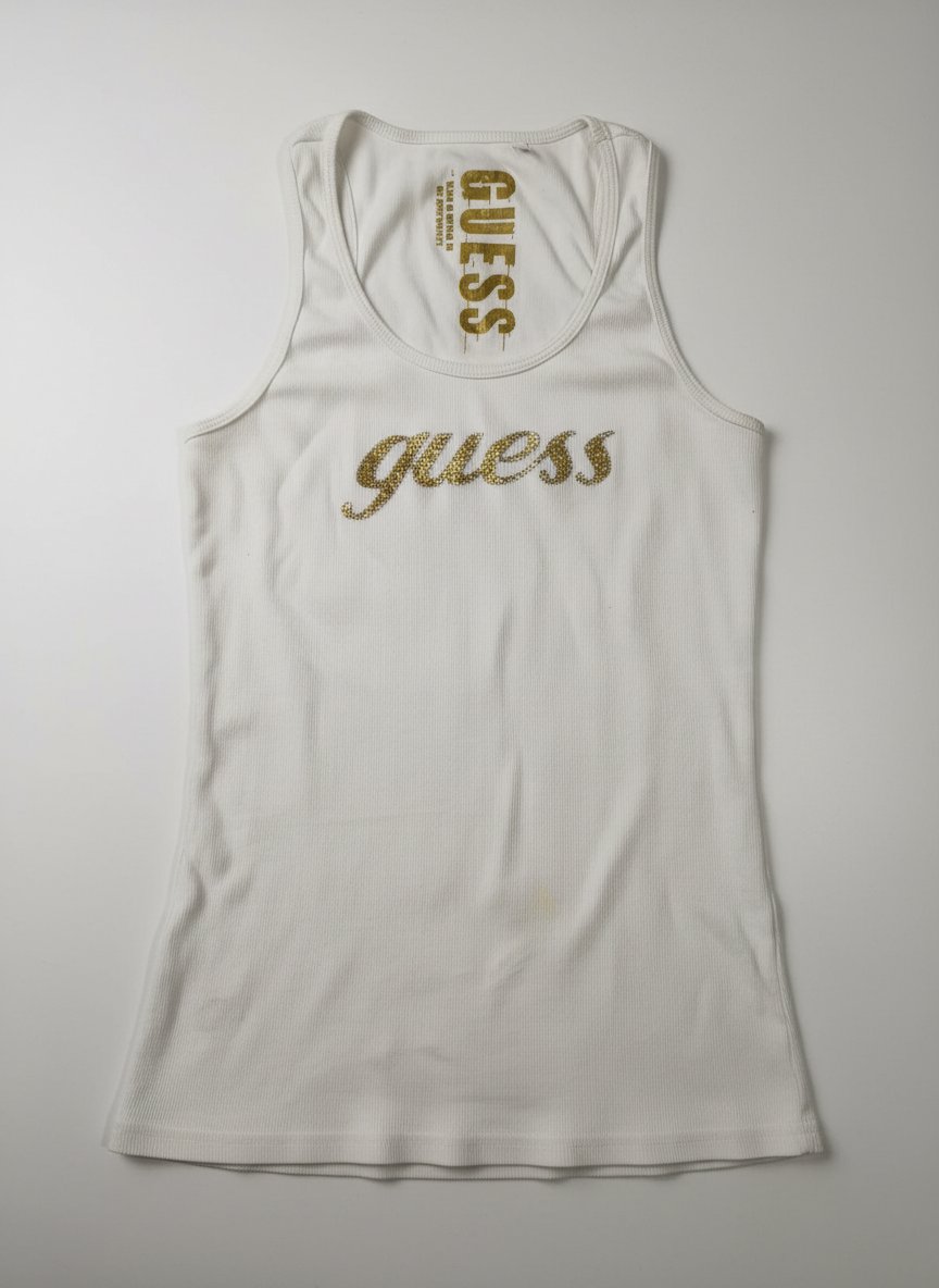 T-shirt Guess authentique en bon état 