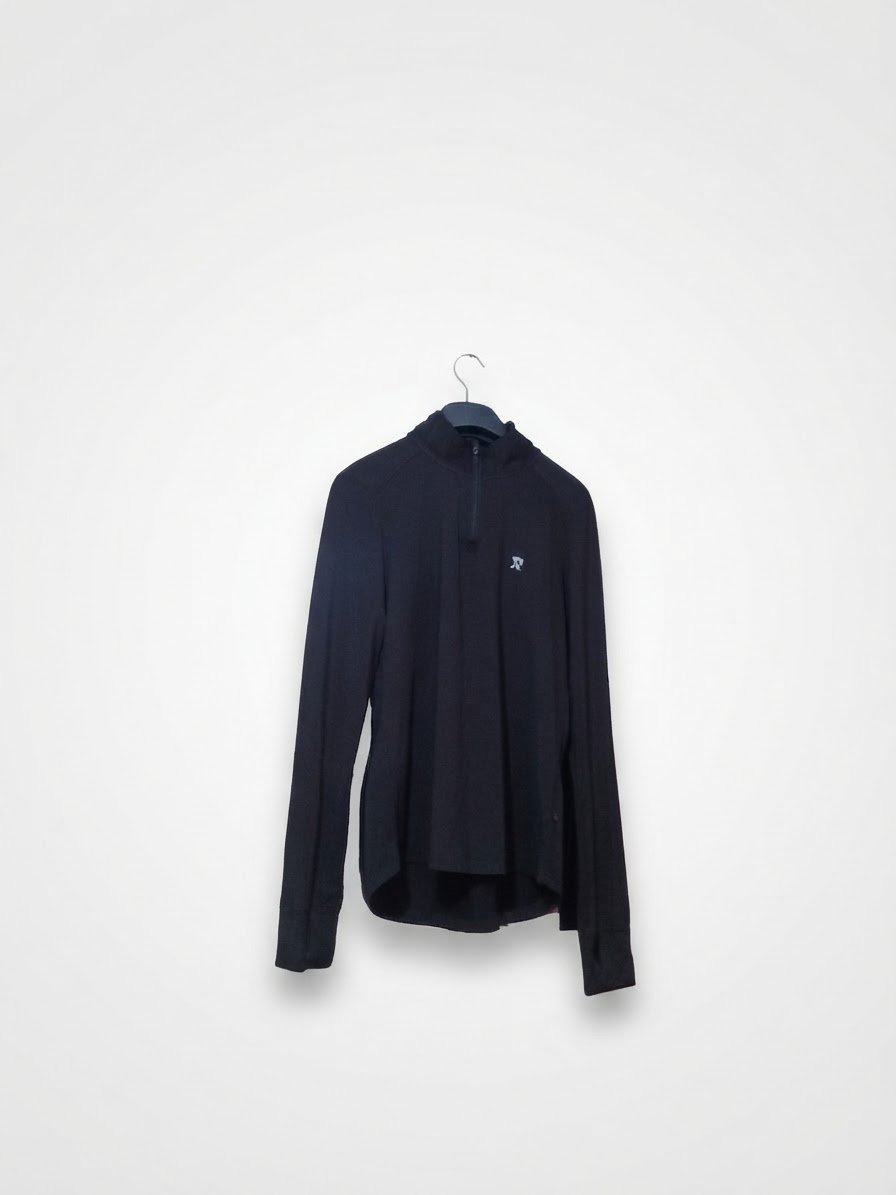 Pull noir