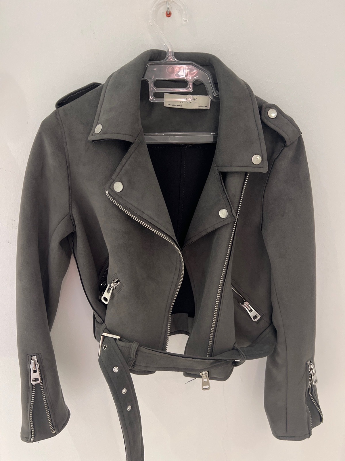 Veste Zara taille M mais tlabes S