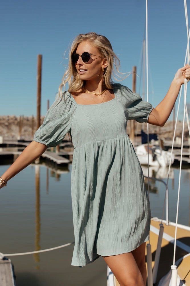 Robe vert pastel 