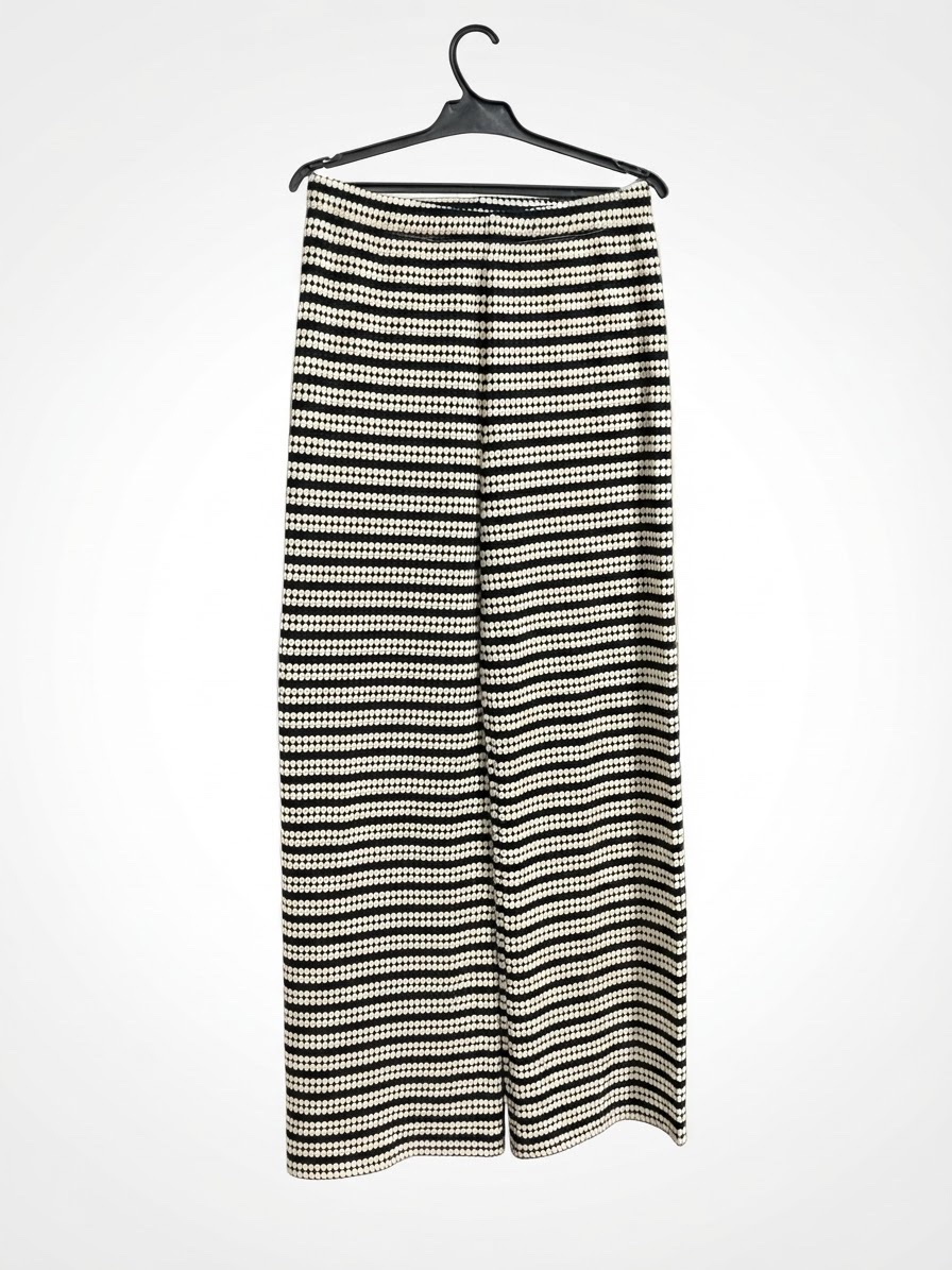 Pantalon blanc et noir 