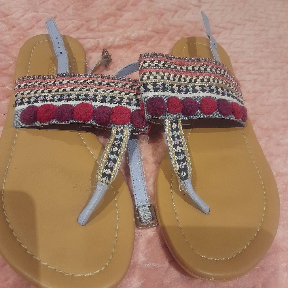 Sandales