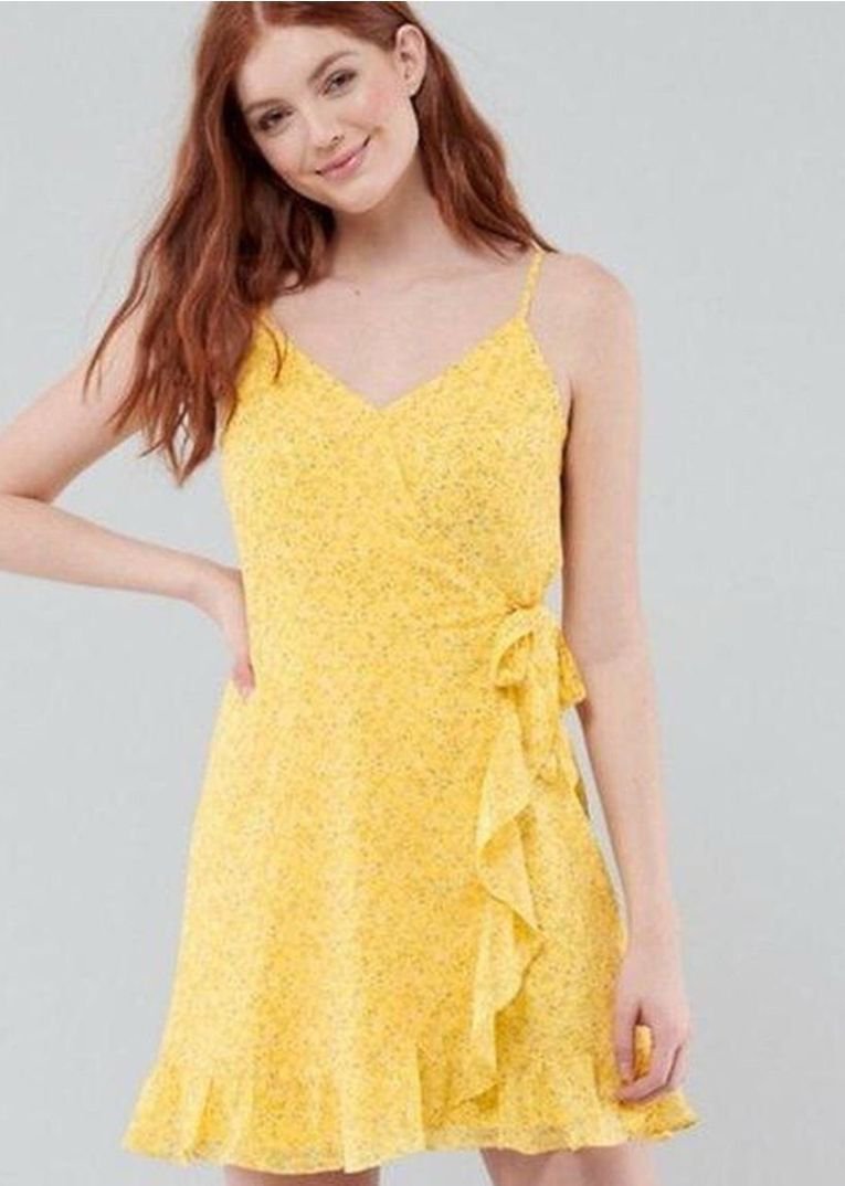 Mini robe portefeuille a motif floral avec bretelles 