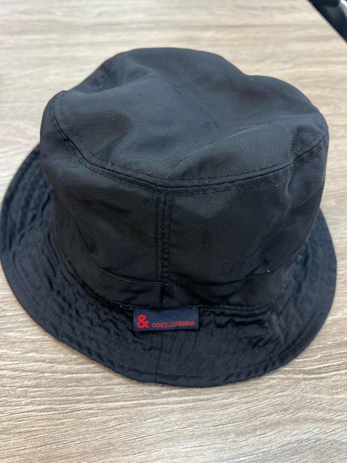 🧢 Bob Dolce & Gabbana – Taille S (Adulte) Original