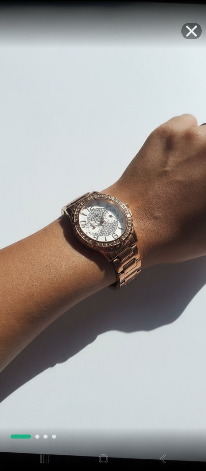 Montre guess dorée 