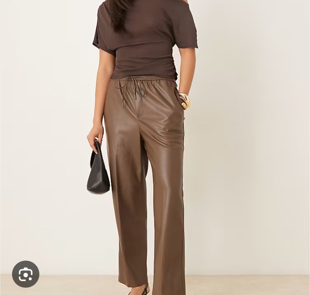 Pantalon en similicuir 
