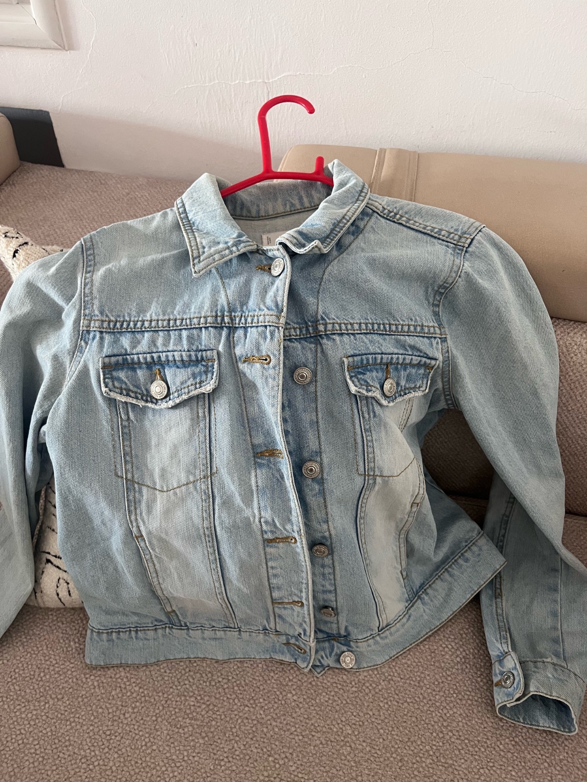 Veste en jean bleu de la marque mango taille xs trés peu porté 💙💙