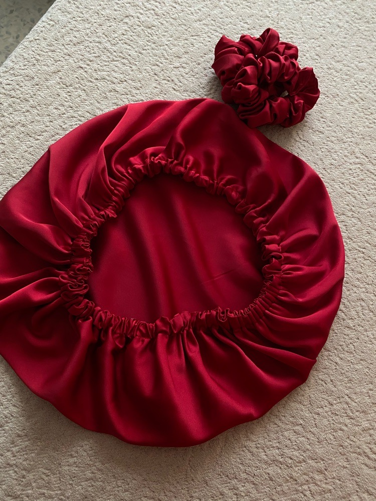 Bonnet en satin + 2chouchous burgandy❤️❤️