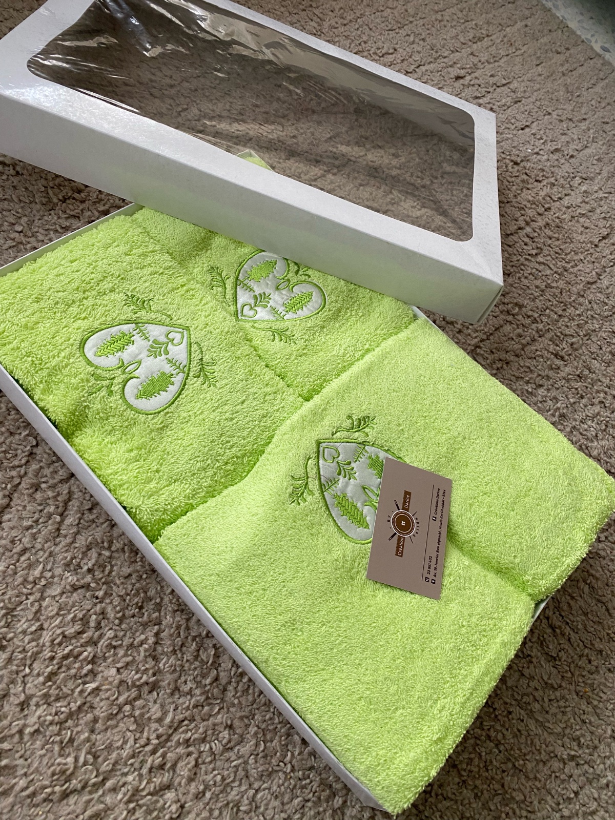 Serviettes de bain neuf 