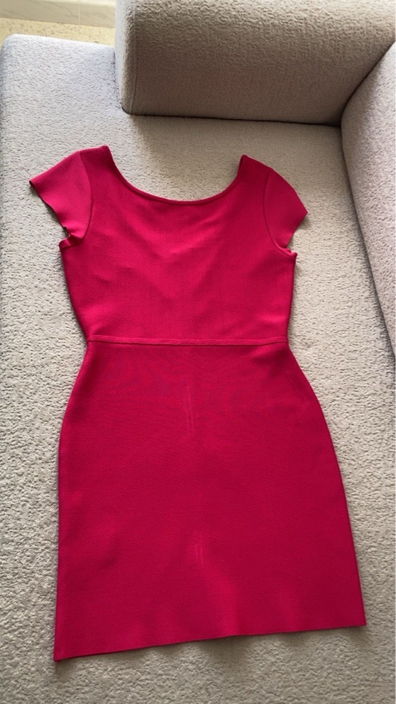 Robe rose fushia BcBG autentique importé🩷
