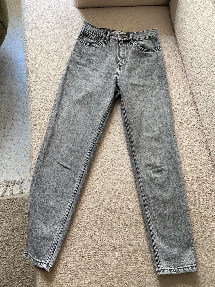 Pantalon jean mango etat neuf 