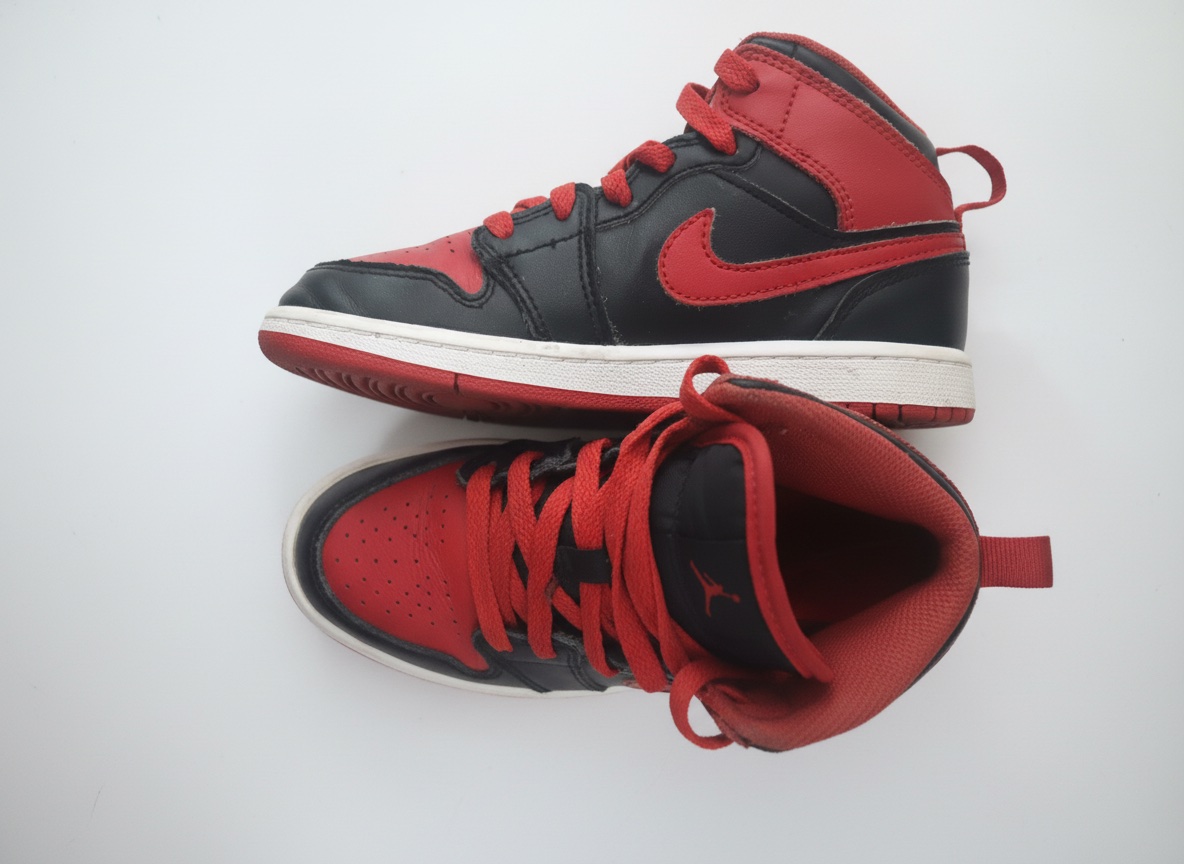 Baskette nike jordan rouge