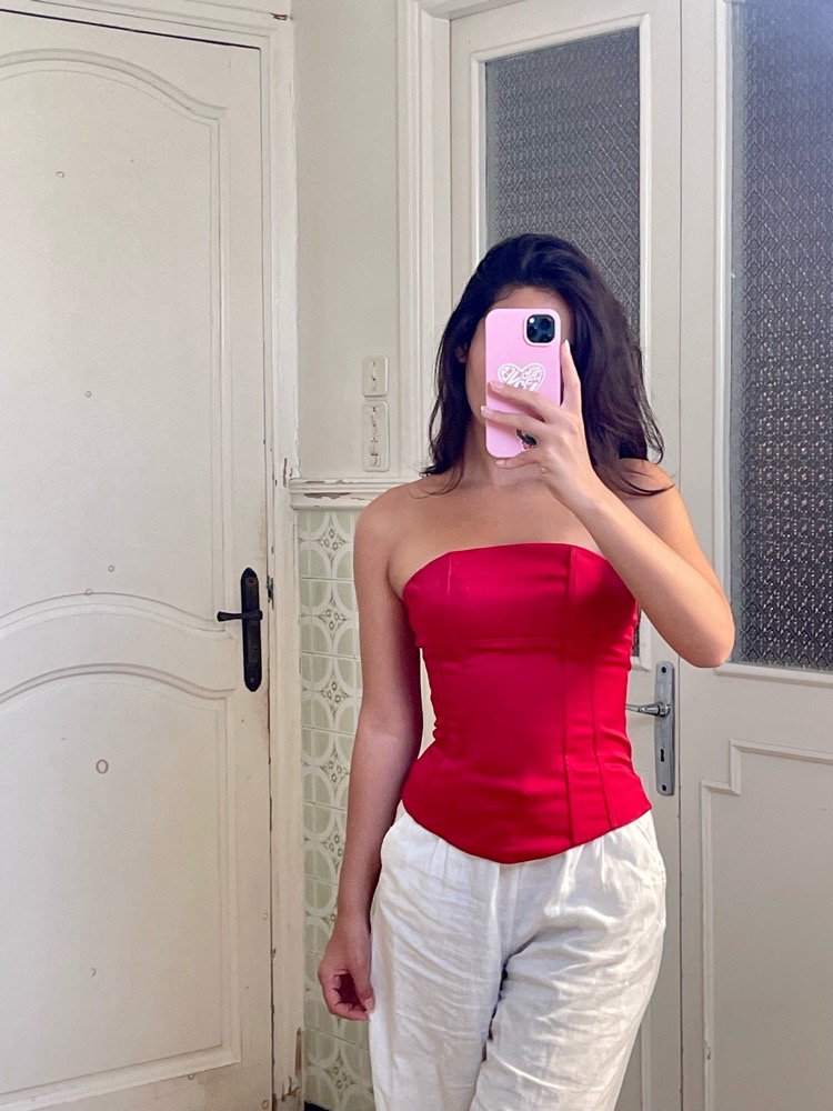 Corset en rouge 