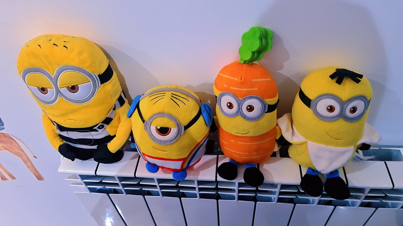 Lot Quatre Pelluche Minions Neuf pour Chambre d'enfants 😙💛
