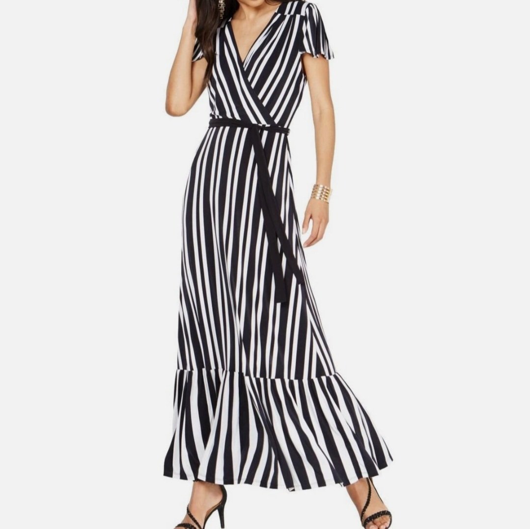 Robe Longue Importé Neuf Rillet en Noir et Blanc 🤍🖤