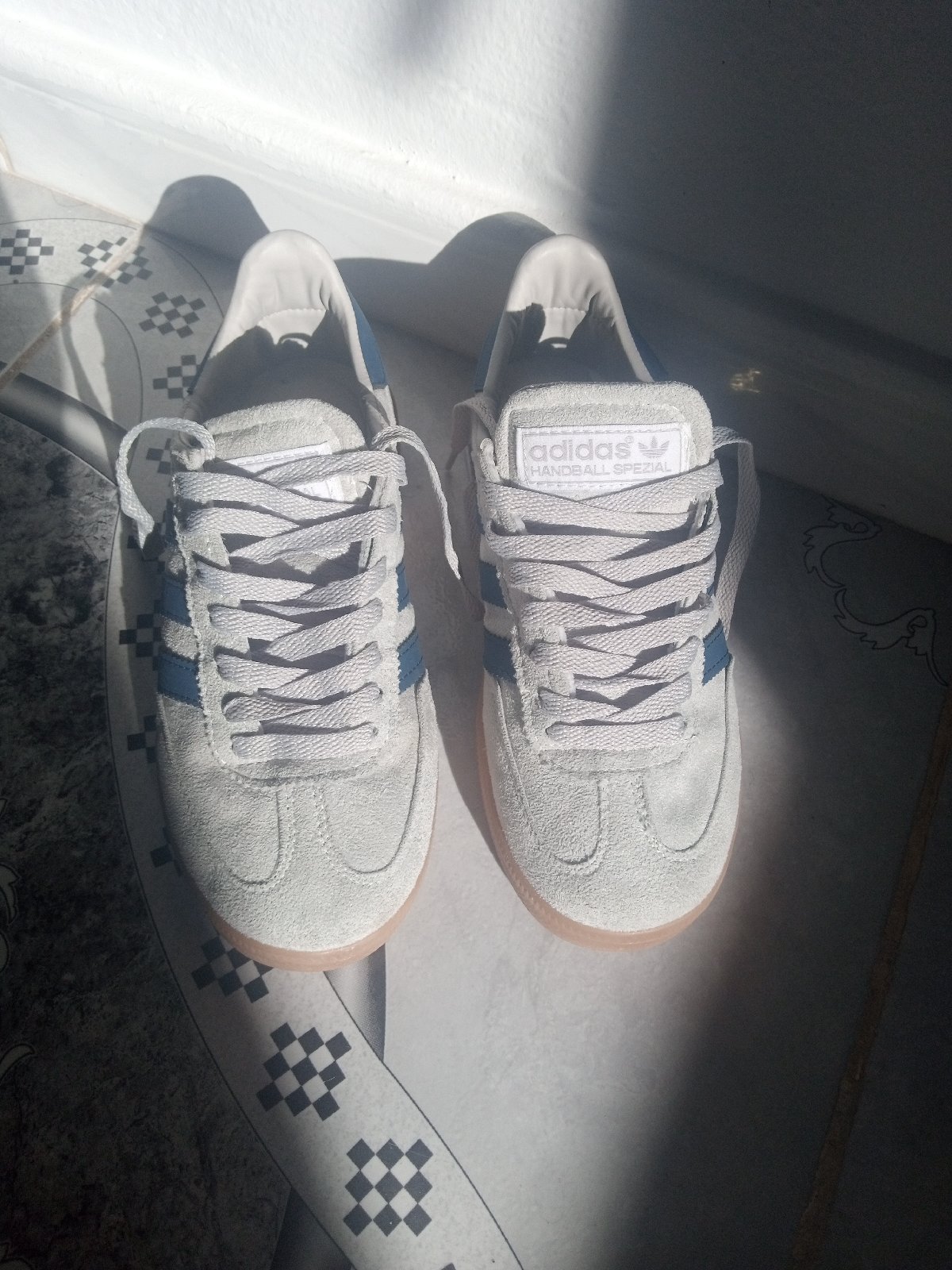 Adidas shoes spezial bleu and grey