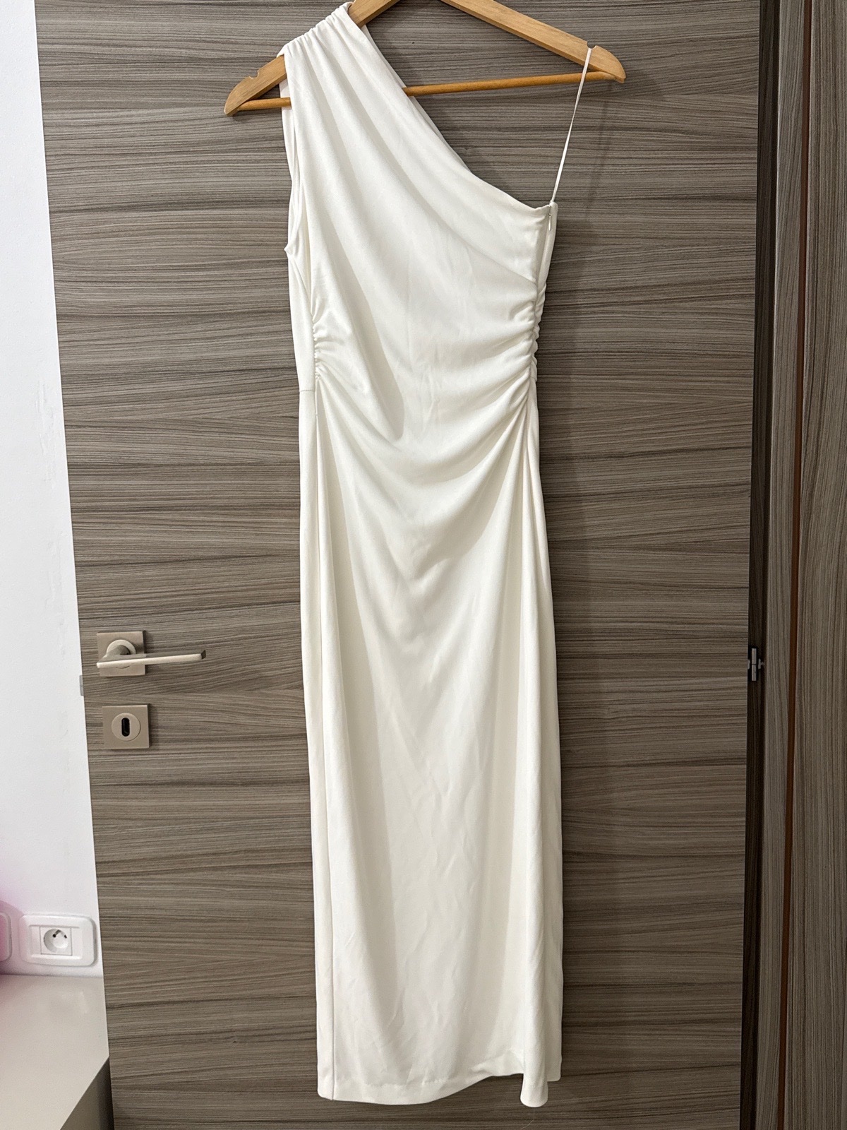 Robe zara taille xs w tlabes taille s